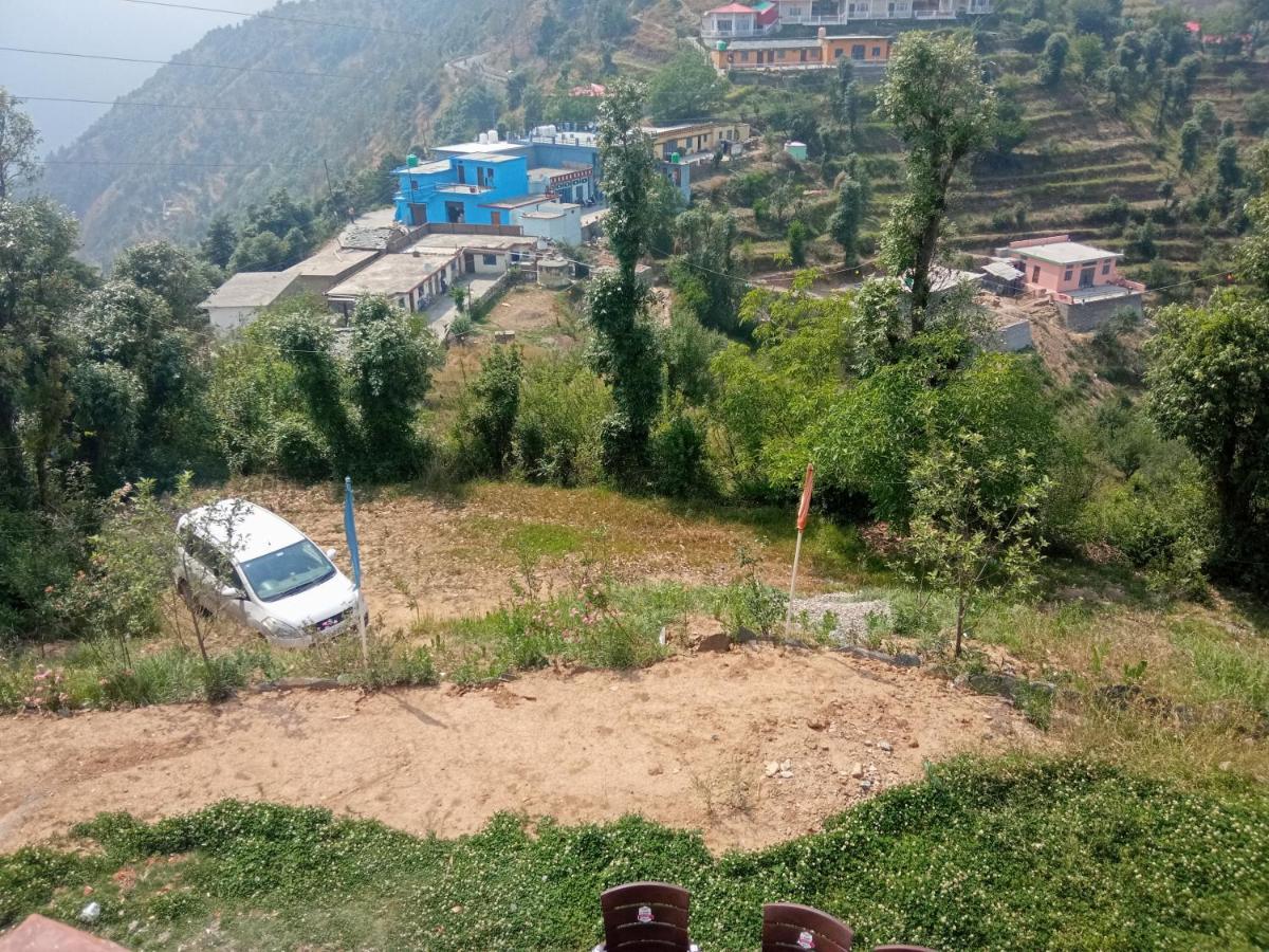 In Apple Estate Kanatal - Himalayan View Resort With Courteous Staff Exteriör bild