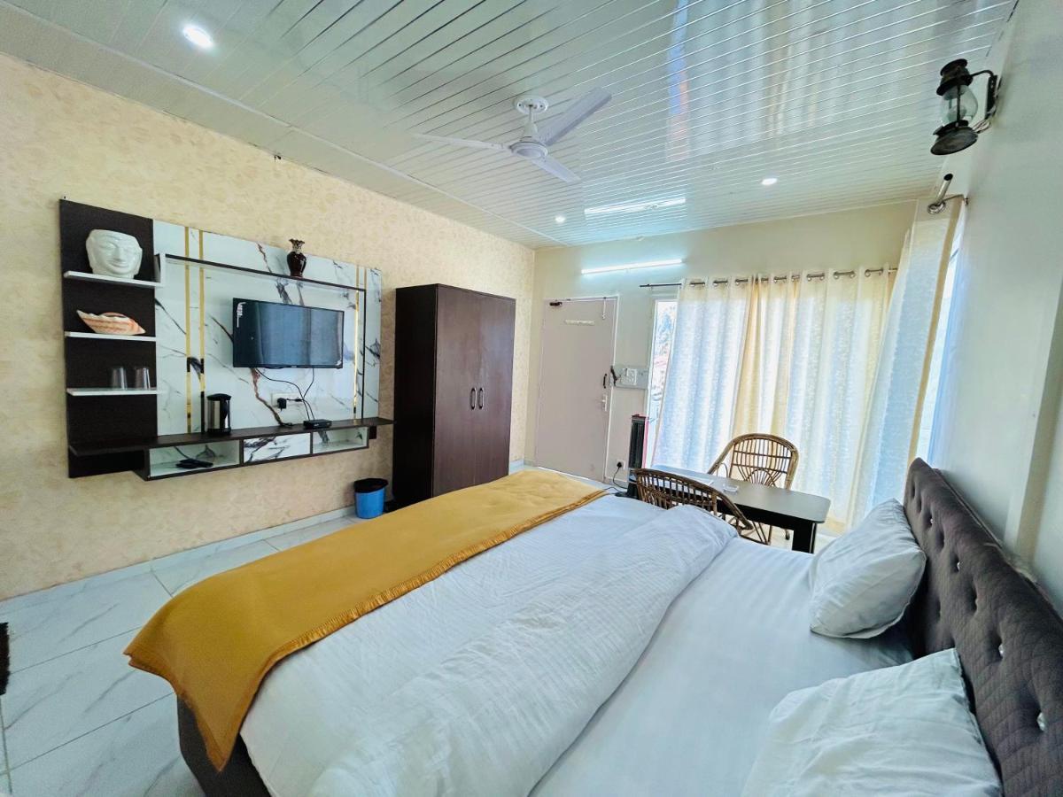 In Apple Estate Kanatal - Himalayan View Resort With Courteous Staff Exteriör bild